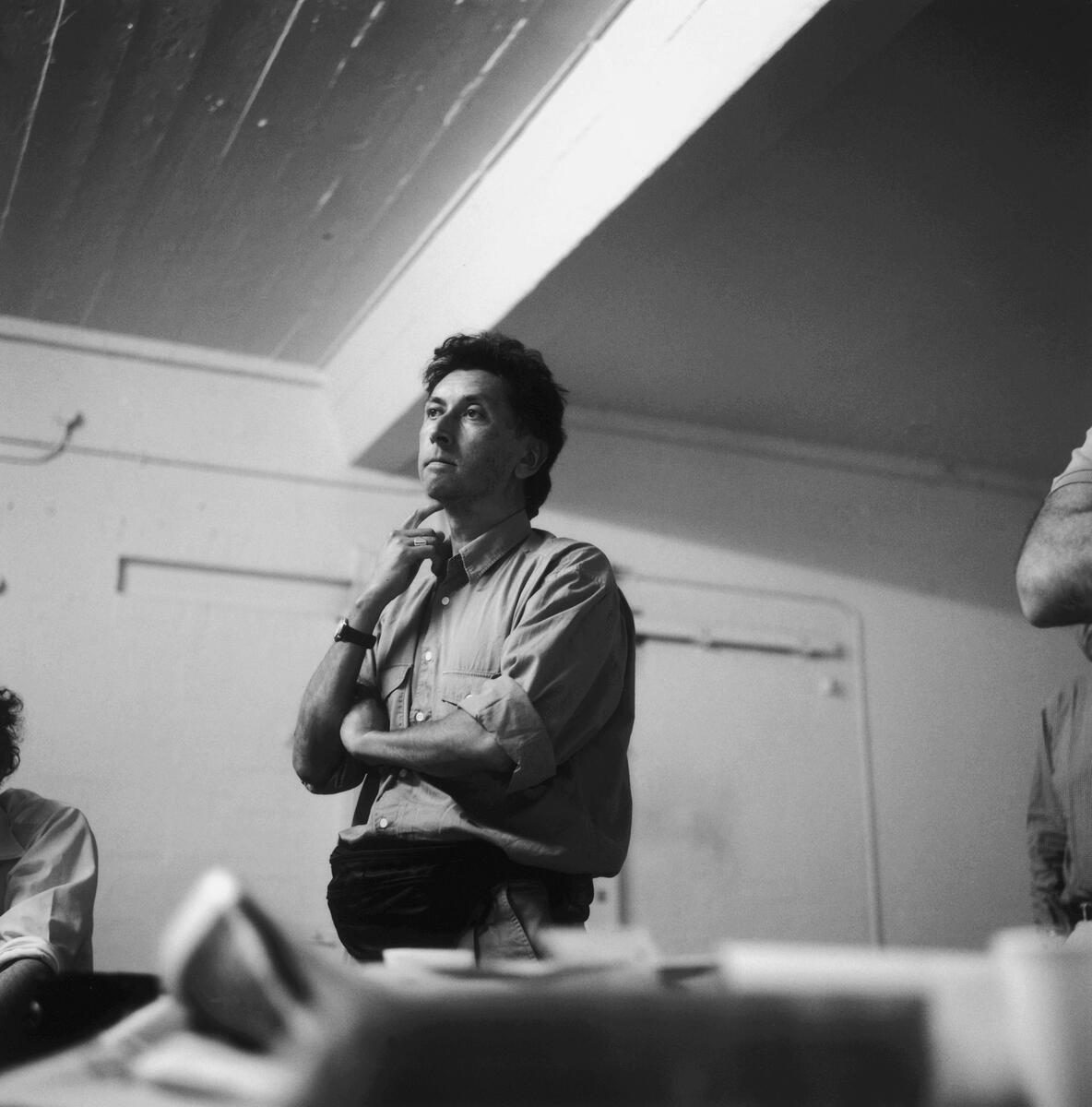 Magnum meeting in the London offices. England. 1994. © Peter Marlow - Magnum Photos